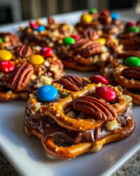 christmas rolo pretzel sandwiches