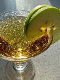 cinnamon apple martini cocktail recipe