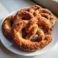 cinnamon sugar pretzels