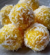 pineapple christmas balls